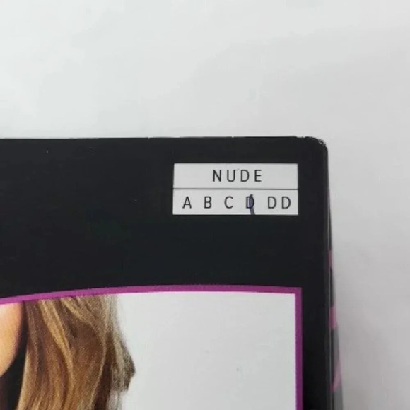 Fashion Forms® Women's Lift It Up Plunge Backless/Strapless Adhesive Bra - Picture 3 of 6